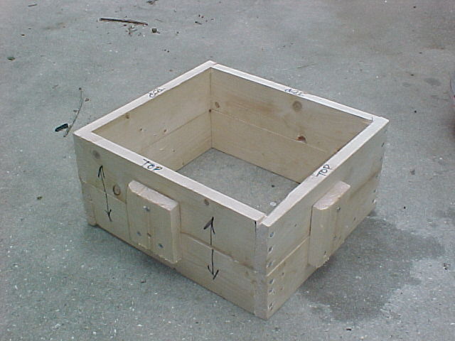 a quick built wooden flask for pouring sandcastings.jpg